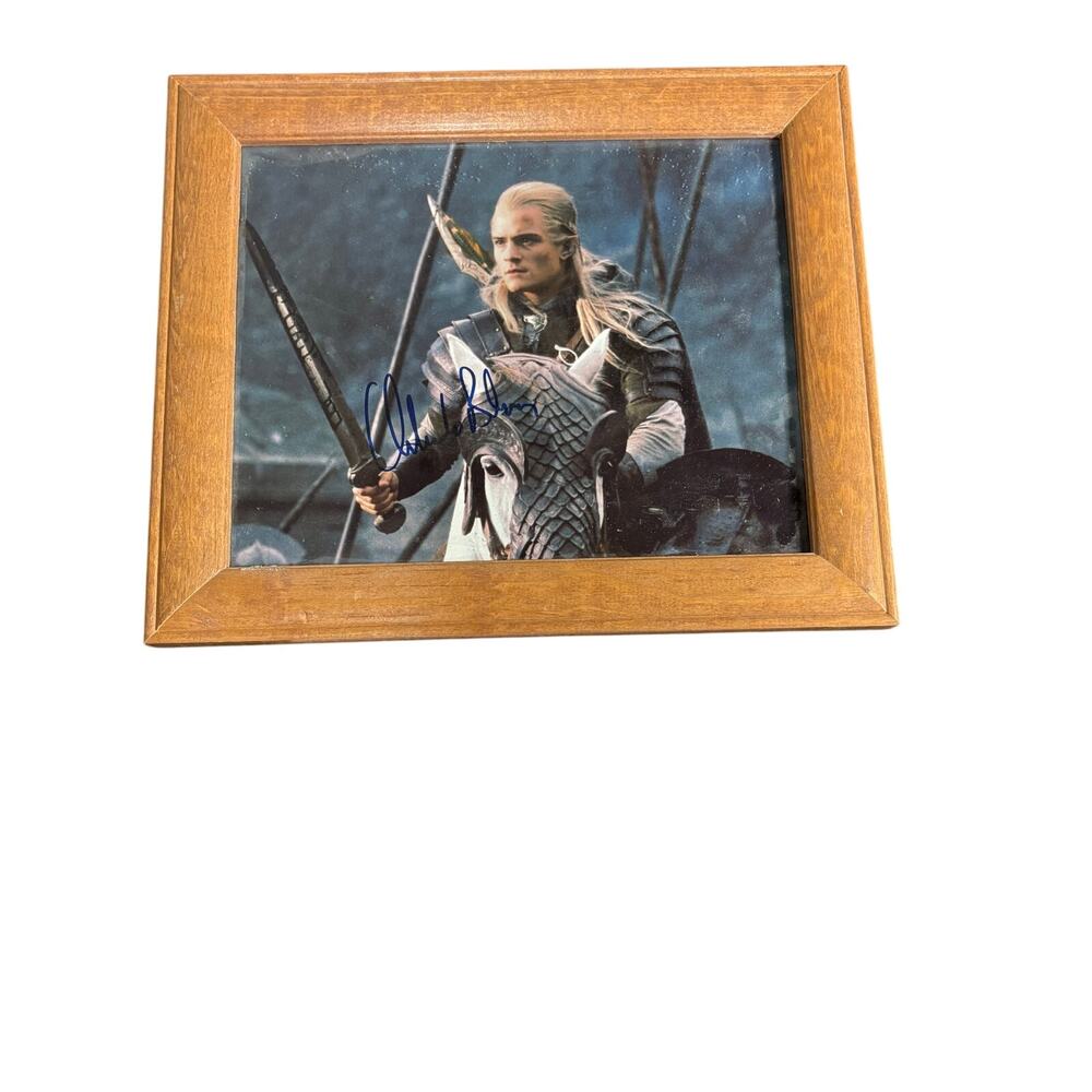 Orlando Bloom as Legolas Lord Of The Rings Signed Picture - COA - Framed 8x10